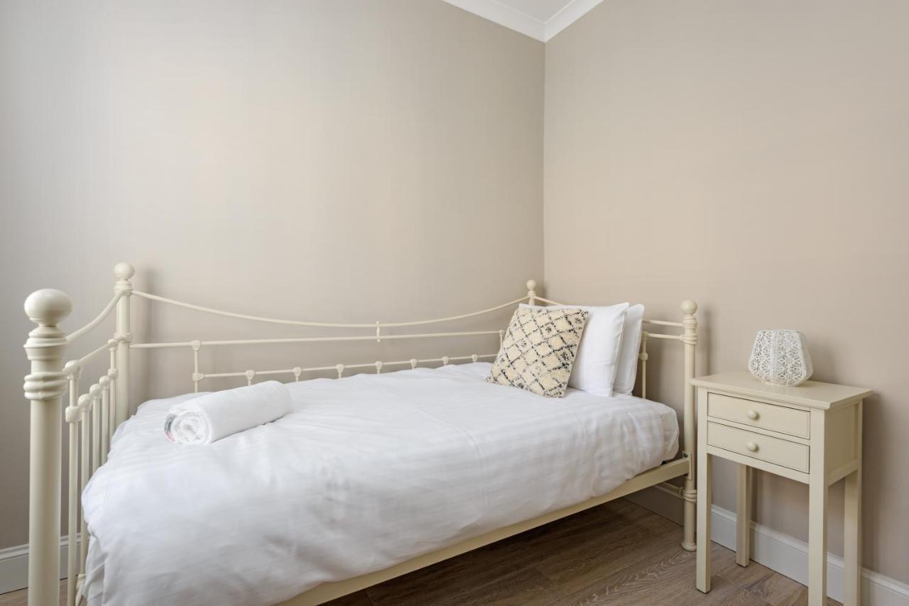 The Rose Street Apartment Единбург Екстер'єр фото